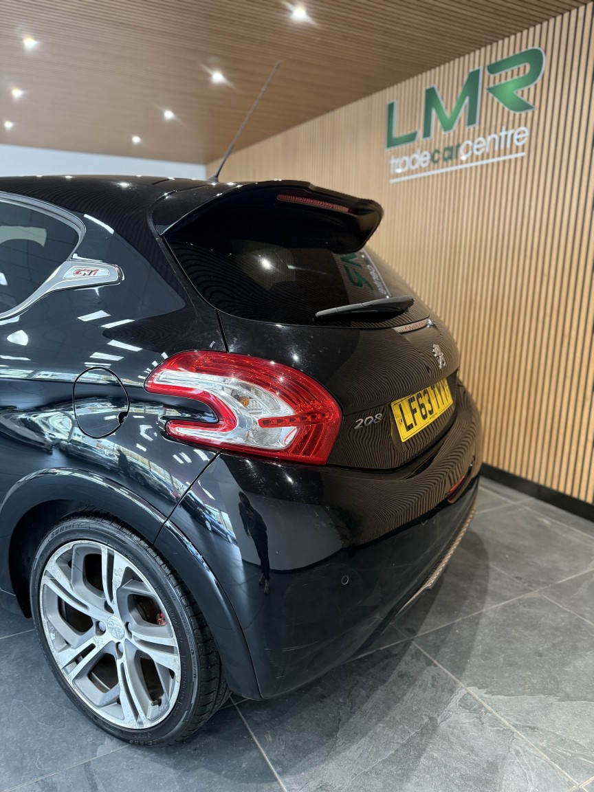 Used Peugeot 208 2013 for sale - 76799089: Photo 10