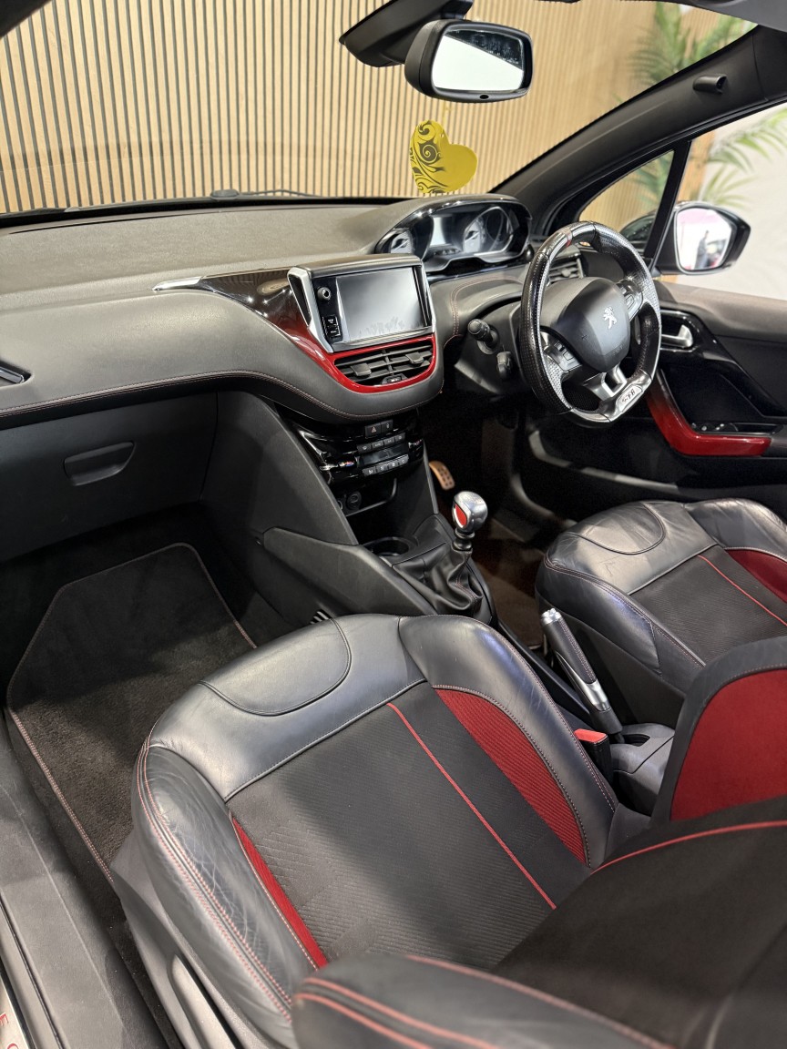 Used Peugeot 208 2013 for sale - 76799089: Photo 25