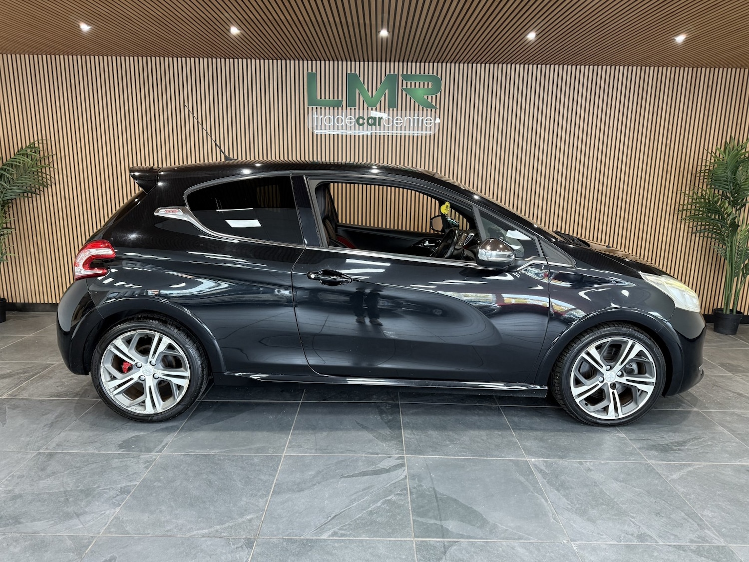 Used Peugeot 208 2013 for sale - 76799089: Photo 5