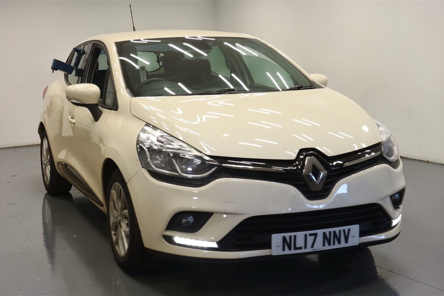Used Renault Clio 2017 for sale - 77774731: Photo 3