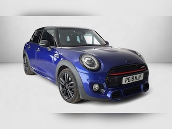 Used MINI Hatch 2018 for sale - 79551936: Photo