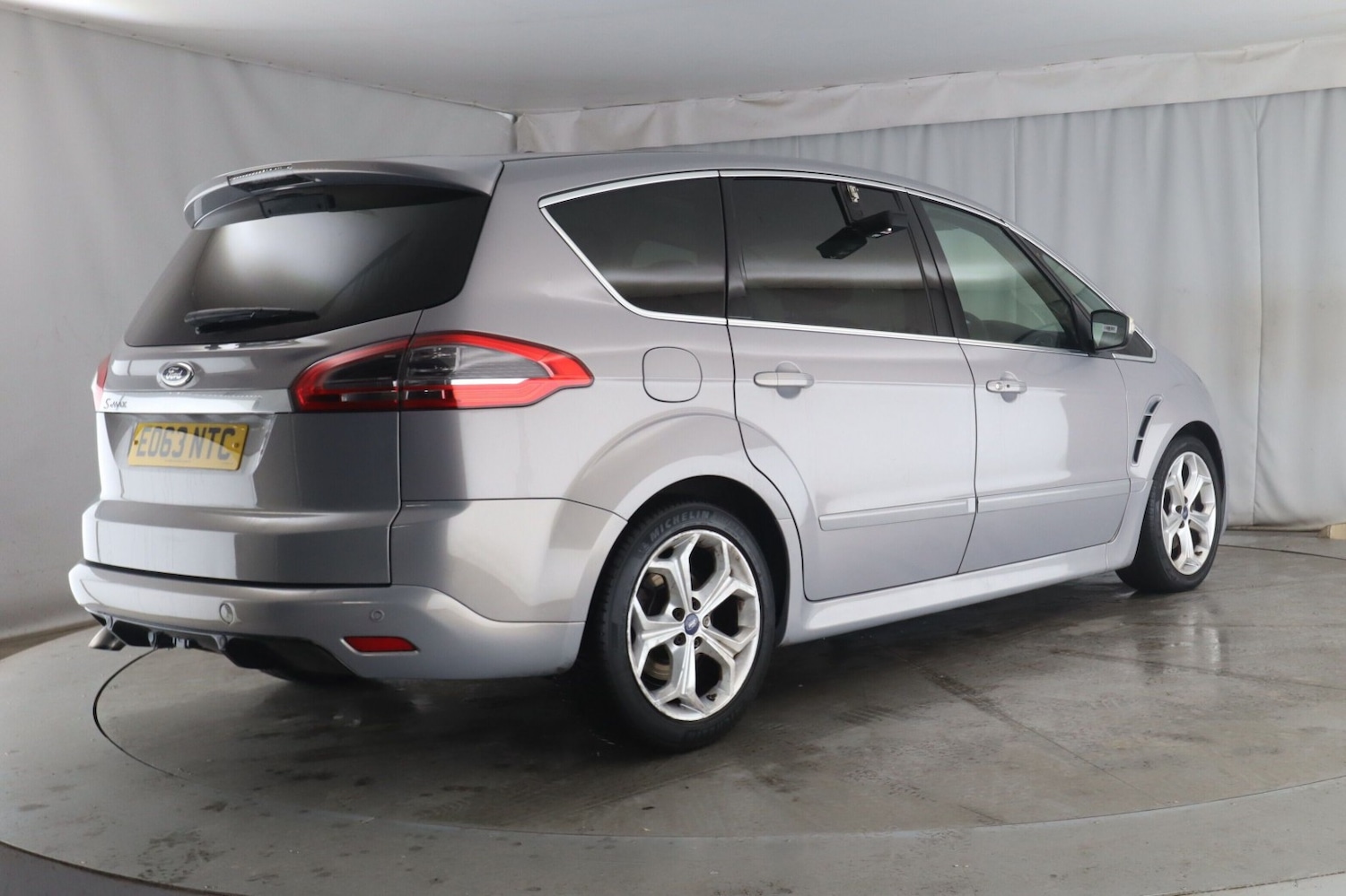 Used Ford S-Max 2013 for sale - 76536858: Photo 7