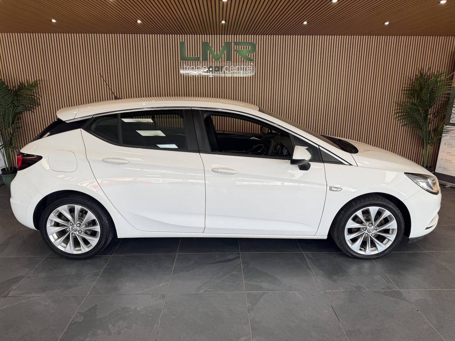 Used Vauxhall Astra 2016 for sale - 78155351: Photo 6