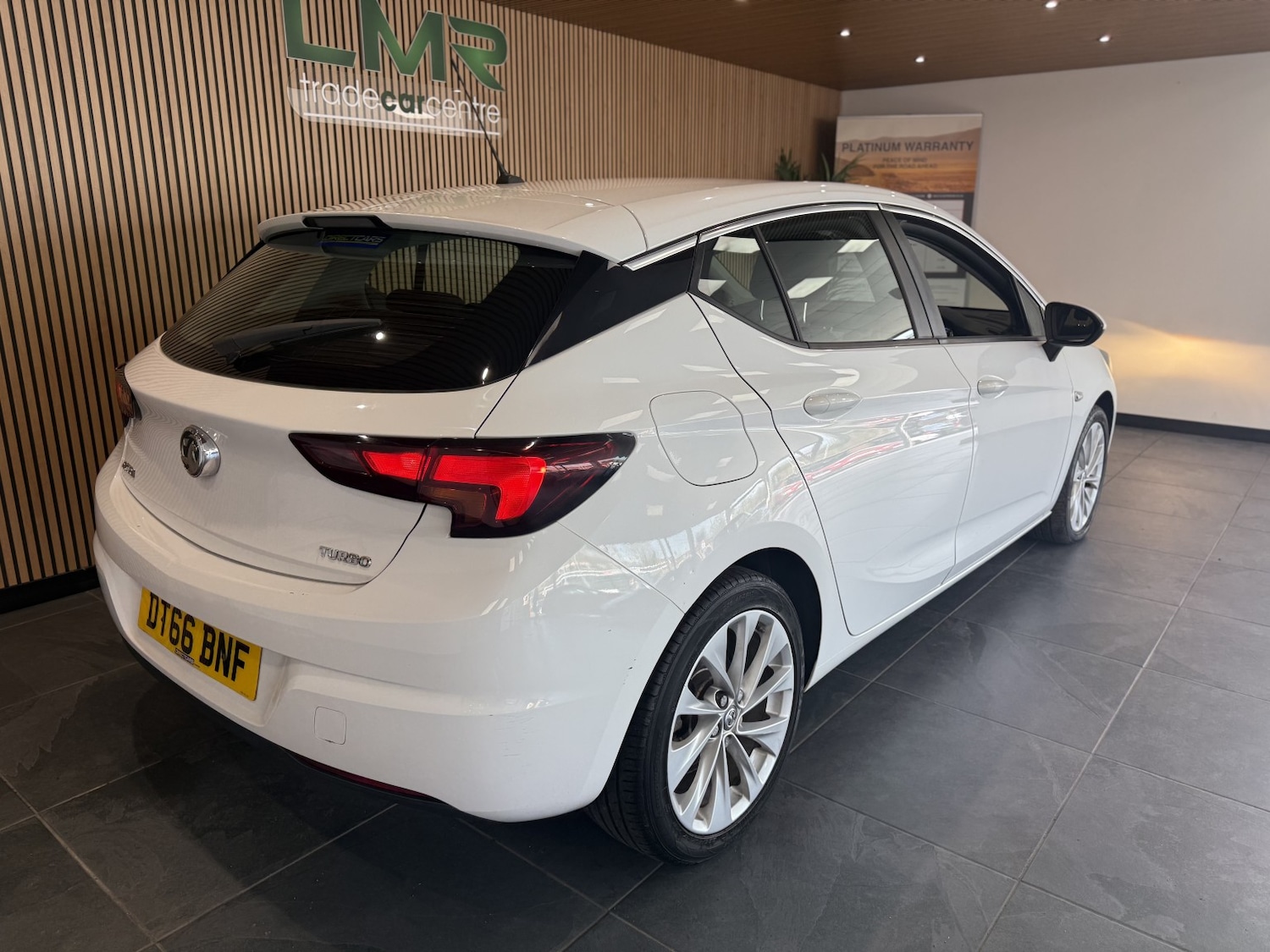 Used Vauxhall Astra 2016 for sale - 78155351: Photo 7