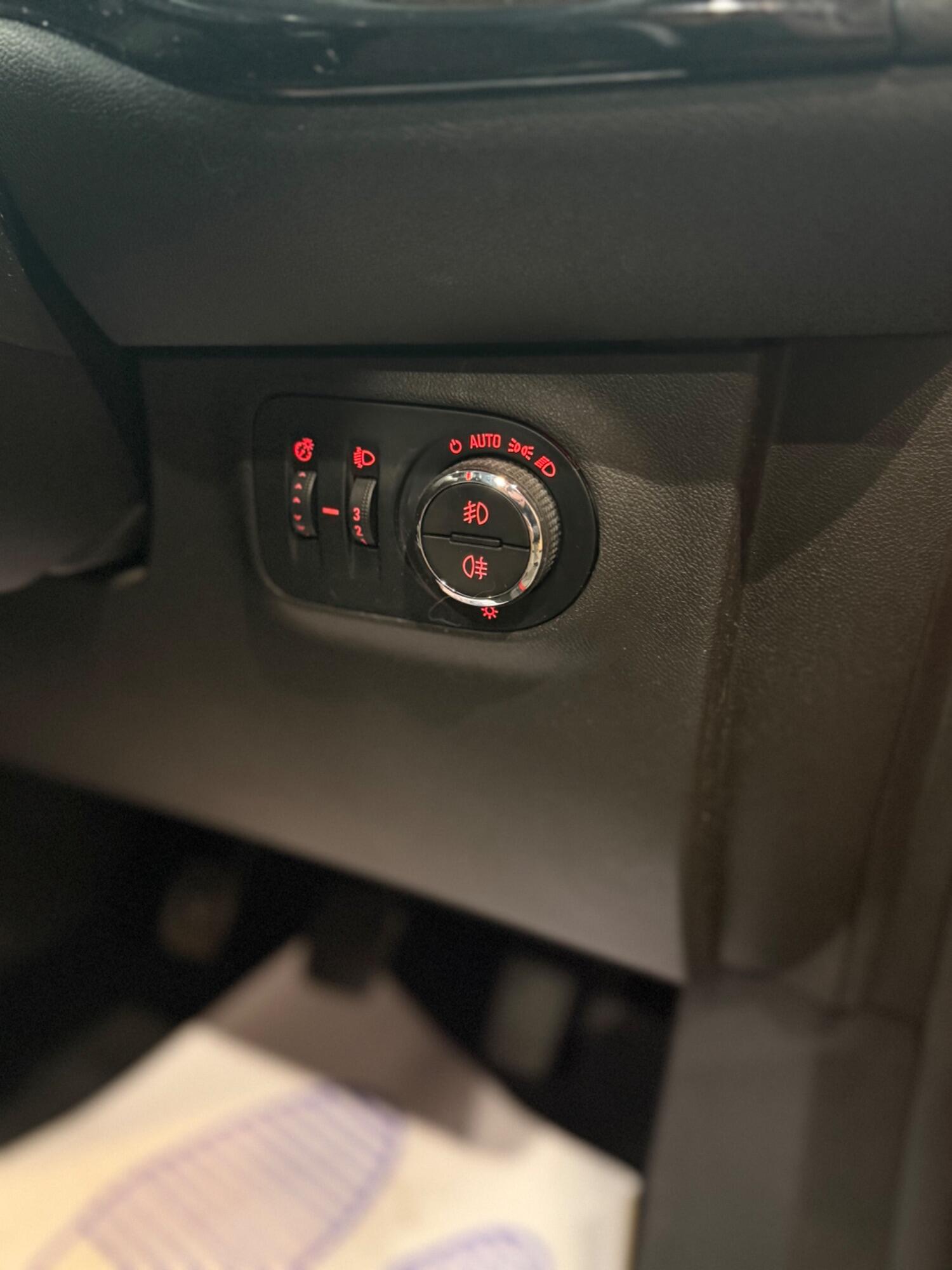 Used Vauxhall Corsa 2016 for sale - 77464665: Photo 15