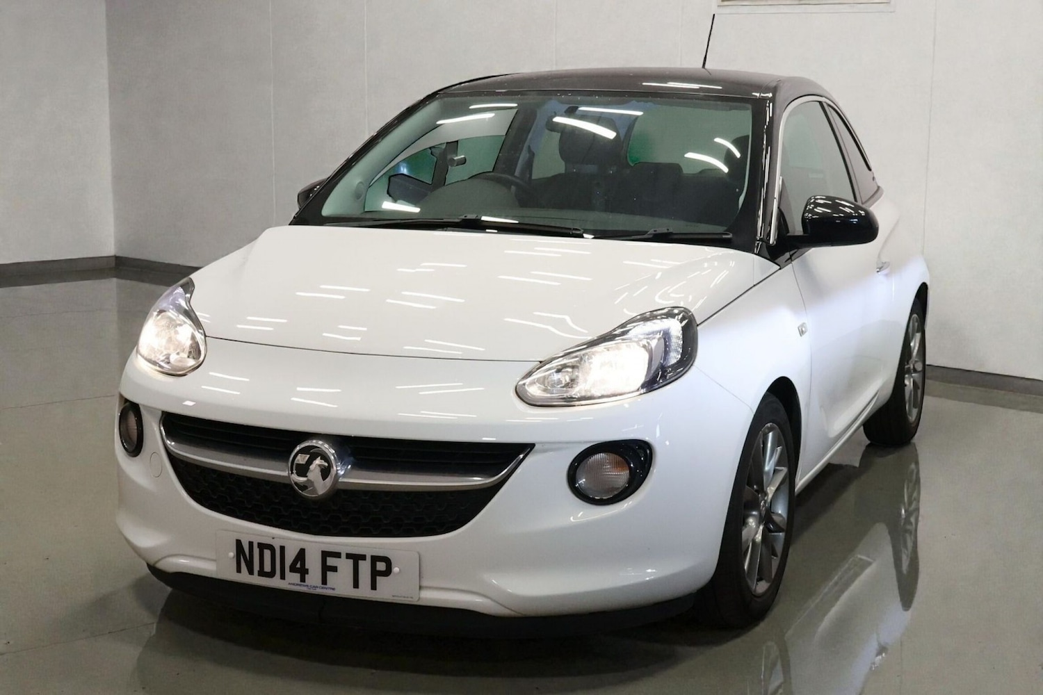 Used Vauxhall ADAM 2014 for sale - 77616404: Photo 3
