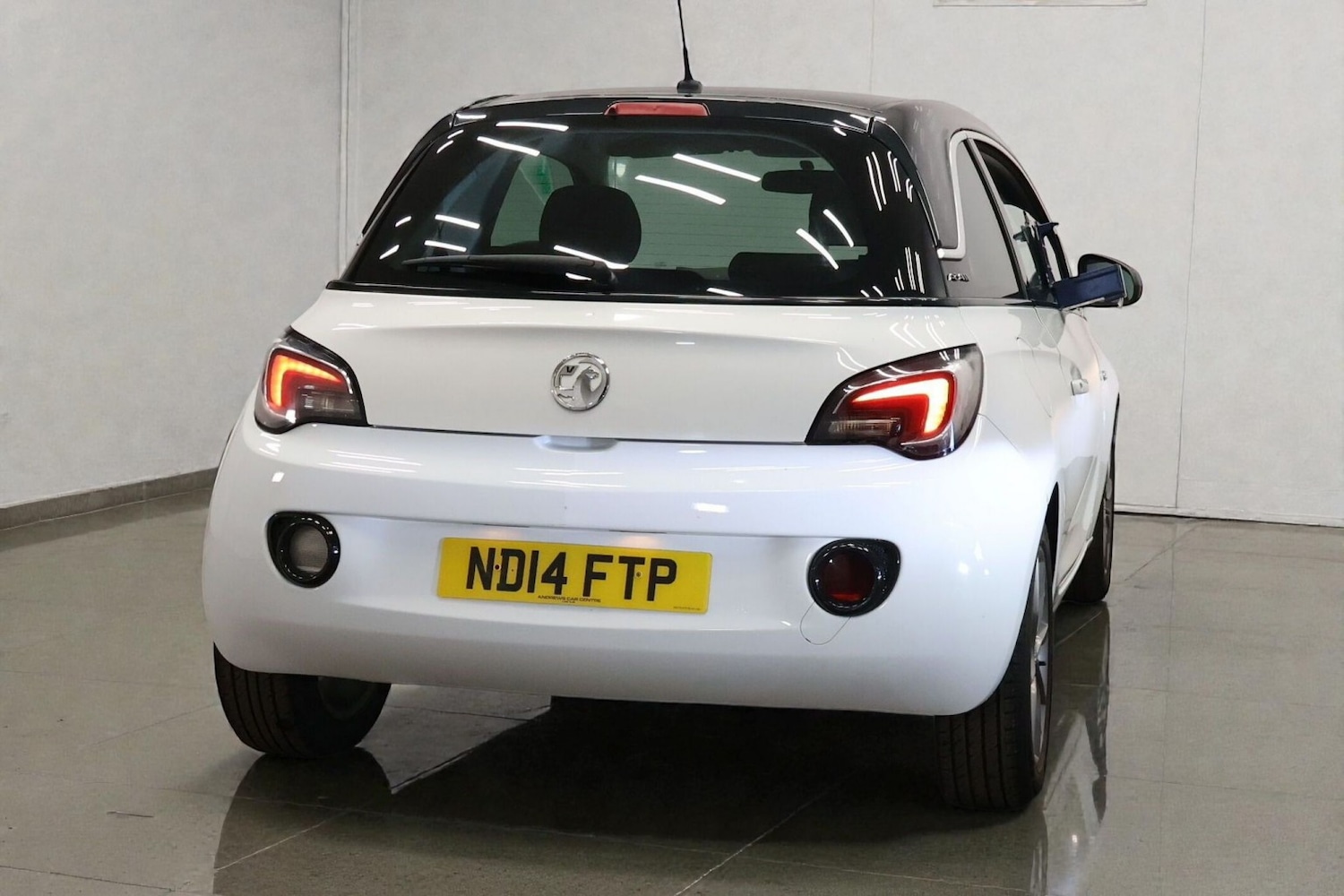 Used Vauxhall ADAM 2014 for sale - 77616404: Photo 9