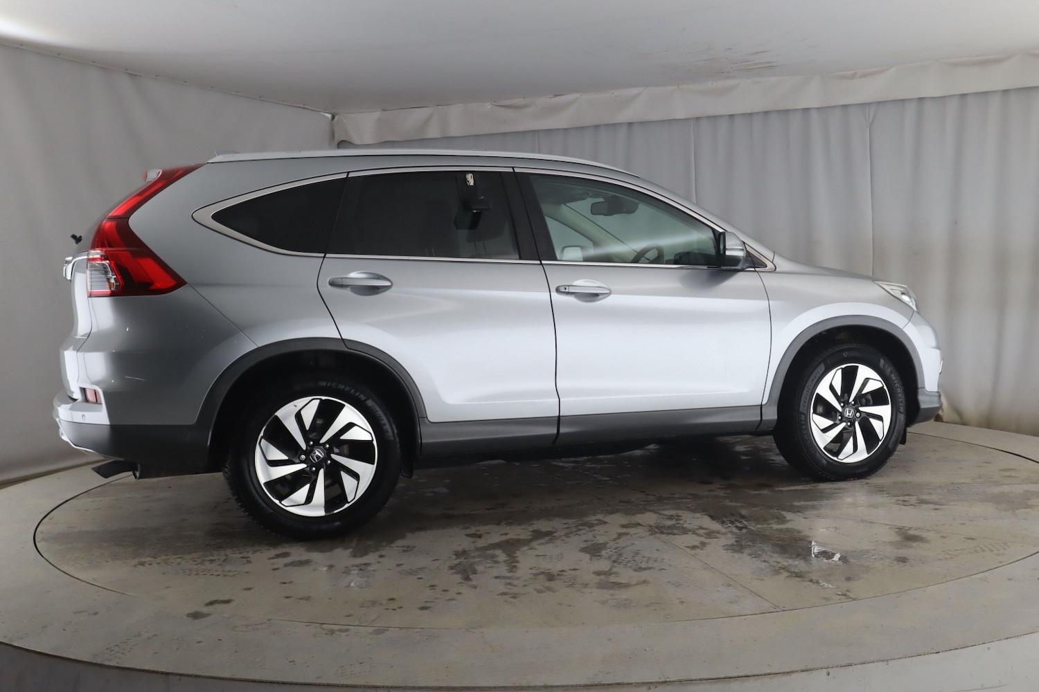 Used Honda CR-V 2018 for sale - 77643839: Photo 5