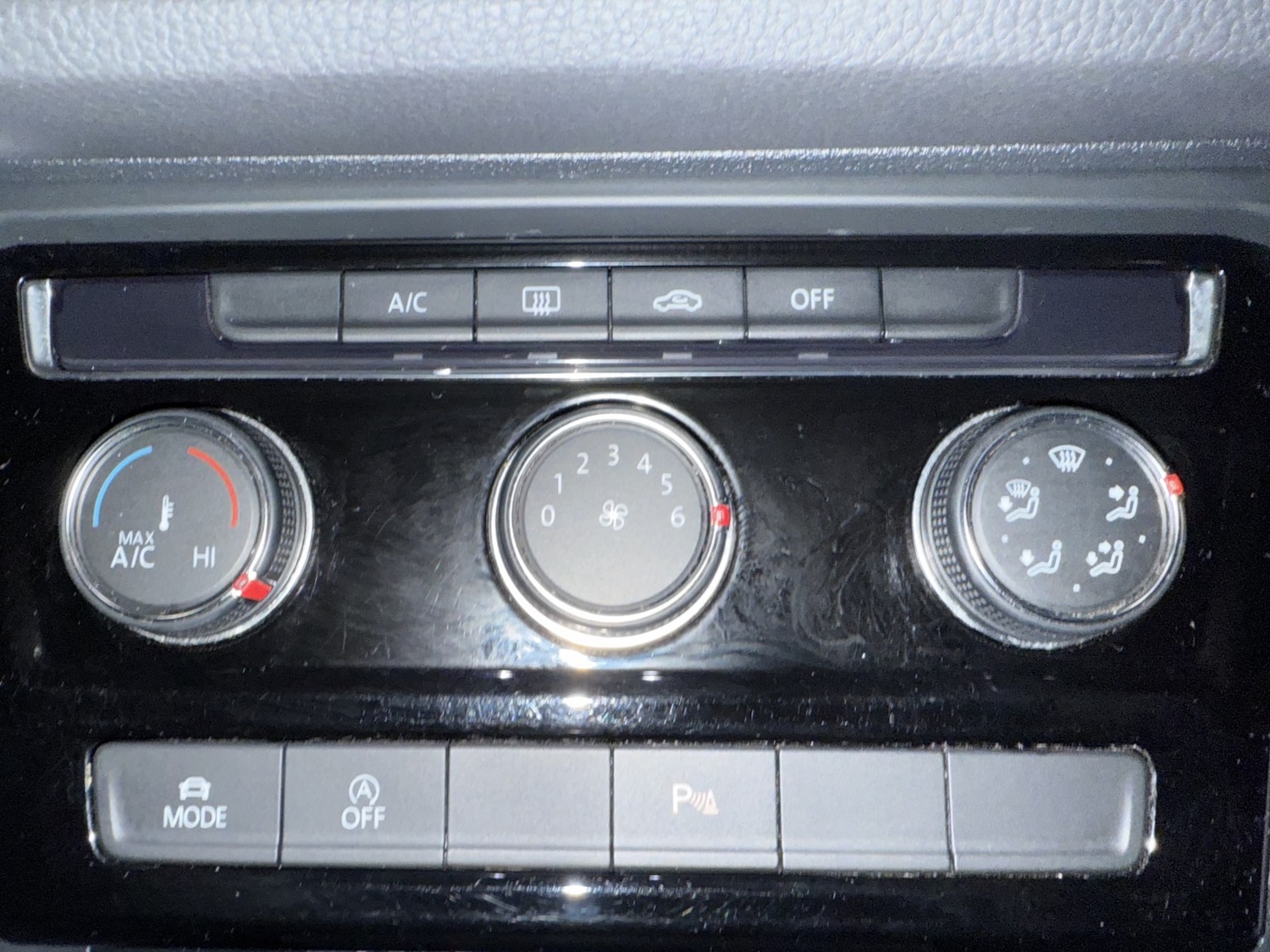 Used Volkswagen Touran 2016 for sale - 76391486: Photo 25