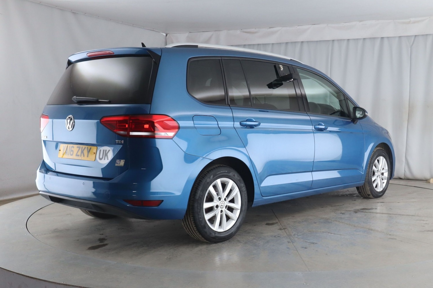 Used Volkswagen Touran 2016 for sale - 76391486: Photo 5