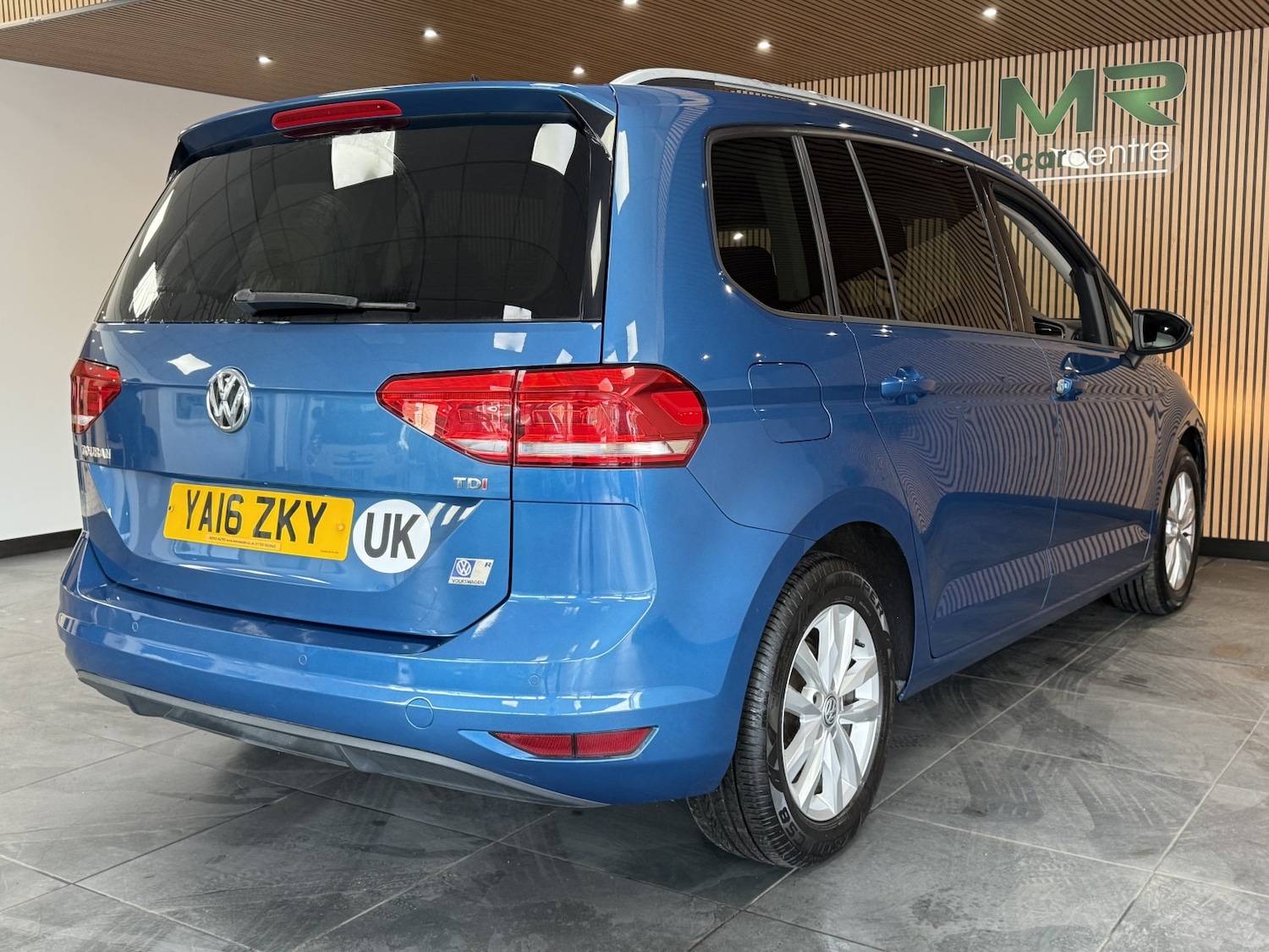 Used Volkswagen Touran 2016 for sale - 76391486: Photo 9