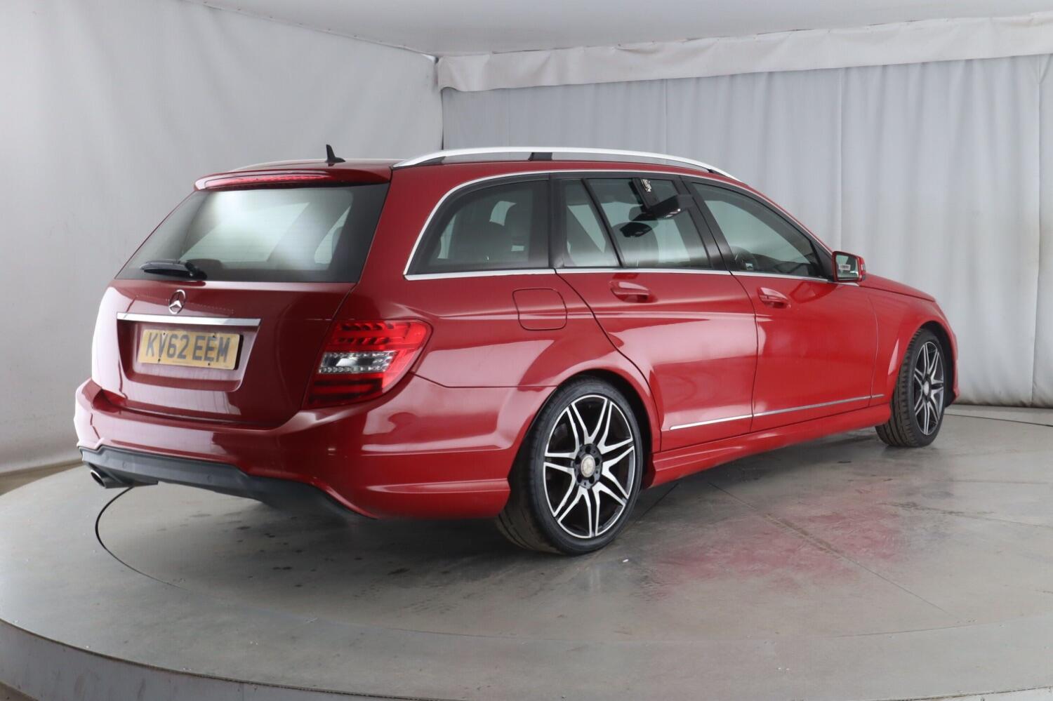 Used Mercedes-Benz C Class 2012 for sale - 76263013: Photo 3