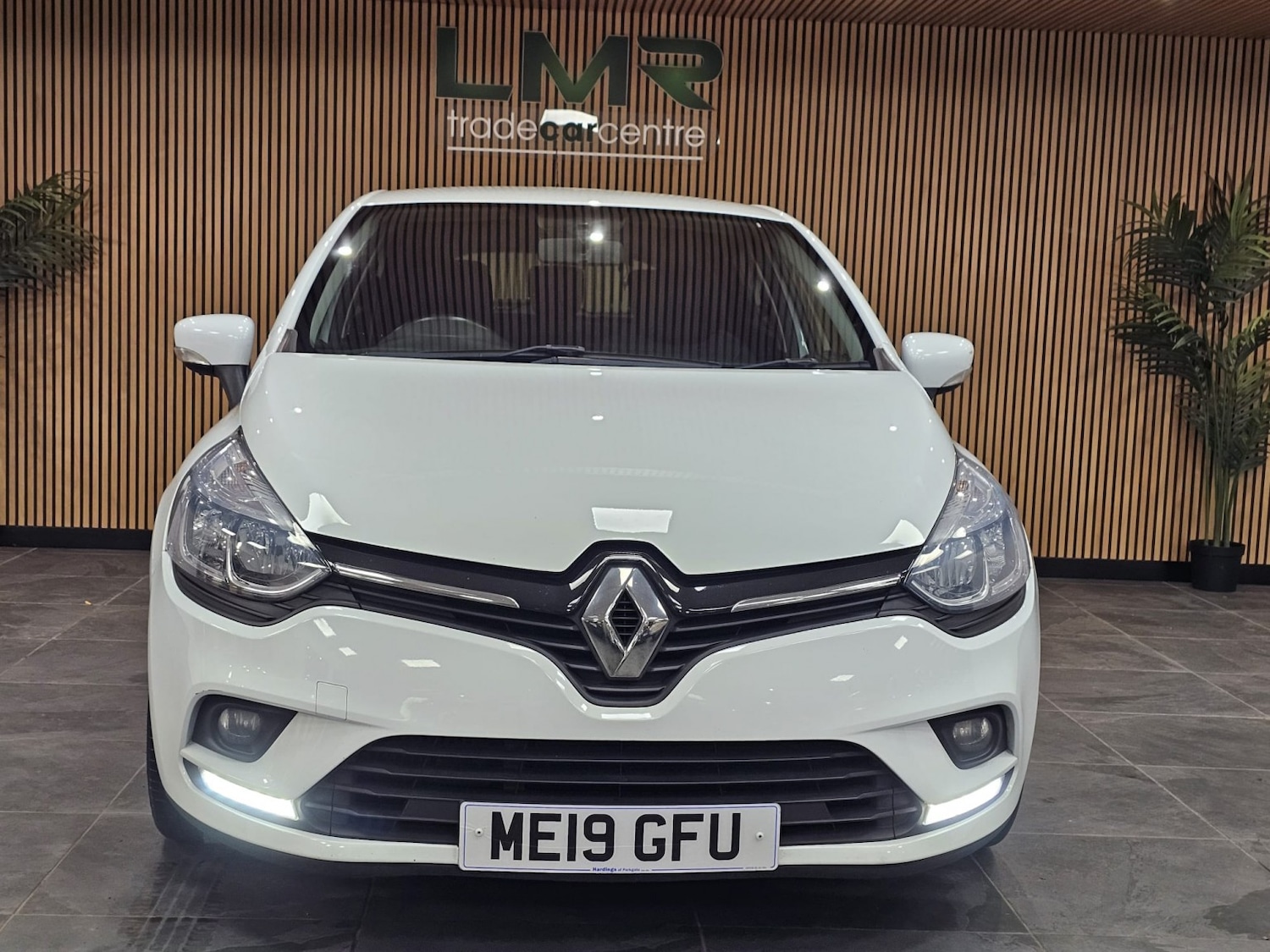Used Renault Clio 2019 for sale - 76924503: Photo 3