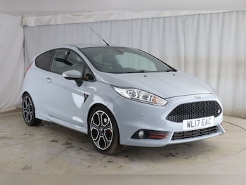 Used Ford Fiesta 2017 for sale - 77813121: Photo