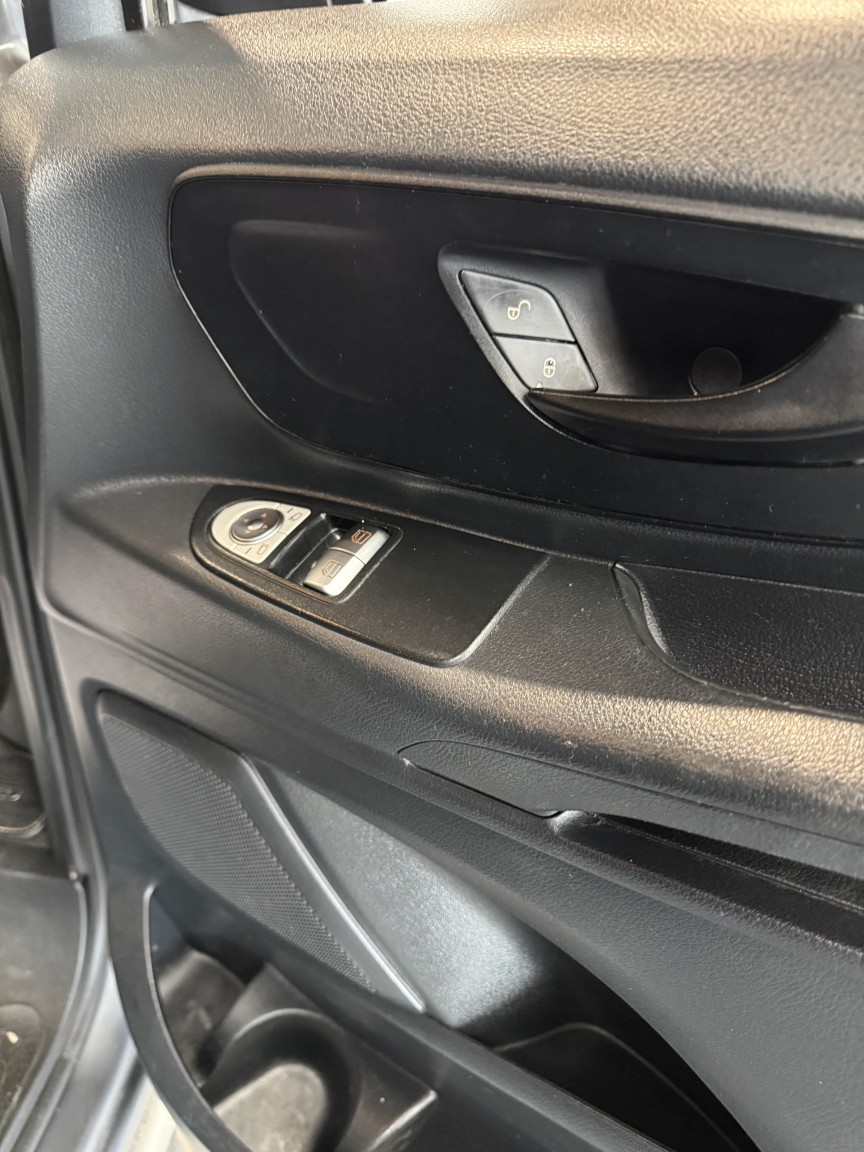 Used Mercedes-Benz Vito 2018 for sale - 77632380: Photo 11