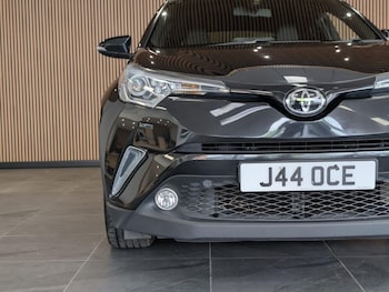 Used Toyota C-HR 2017 for sale - 75881711: Photo