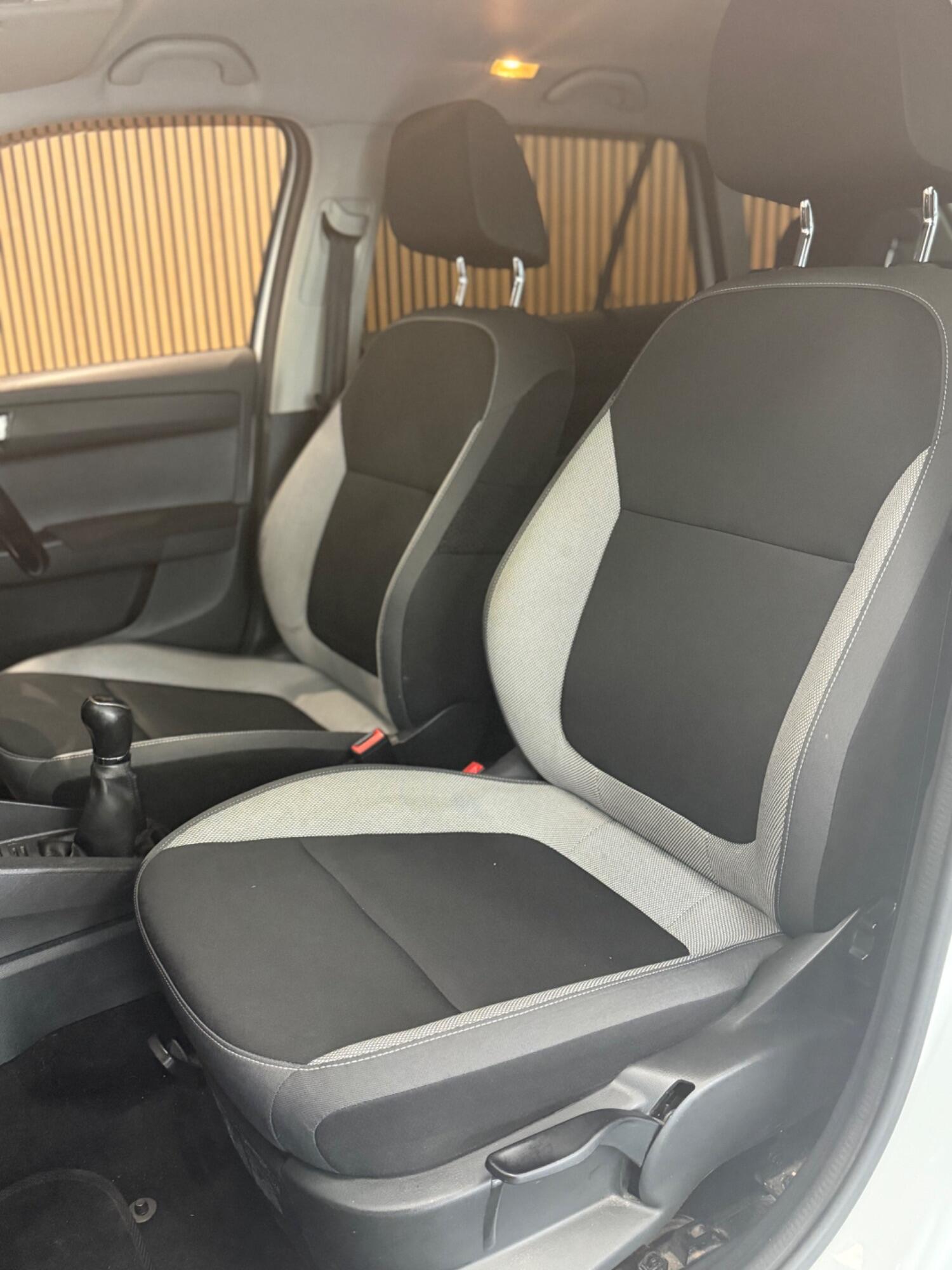 Used Skoda Fabia 2015 for sale - 76257658: Photo 24