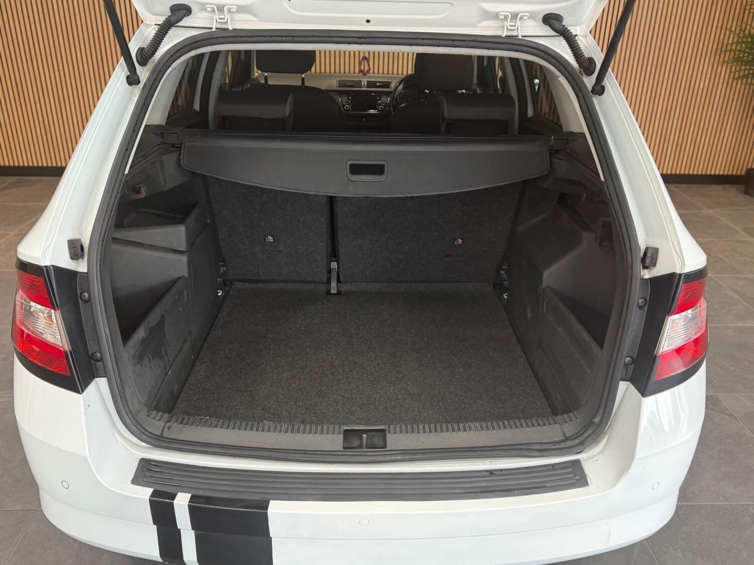 Used Skoda Fabia 2015 for sale - 76257658: Photo 28