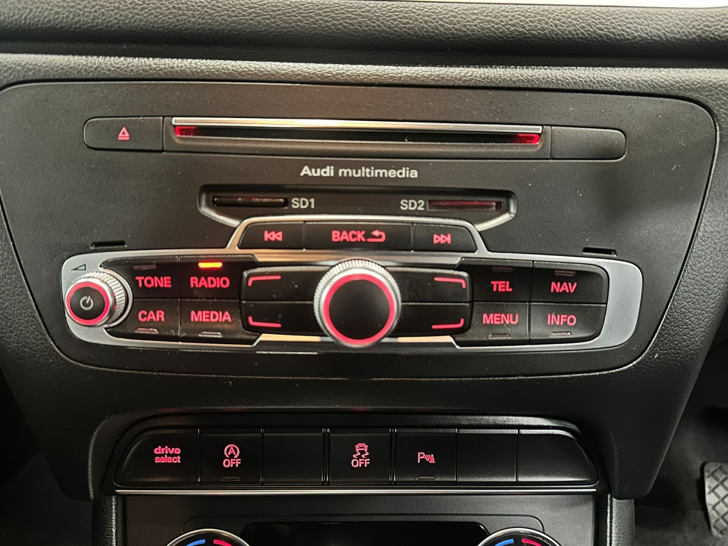 Used Audi Q3 2017 for sale - 77264362: Photo 29