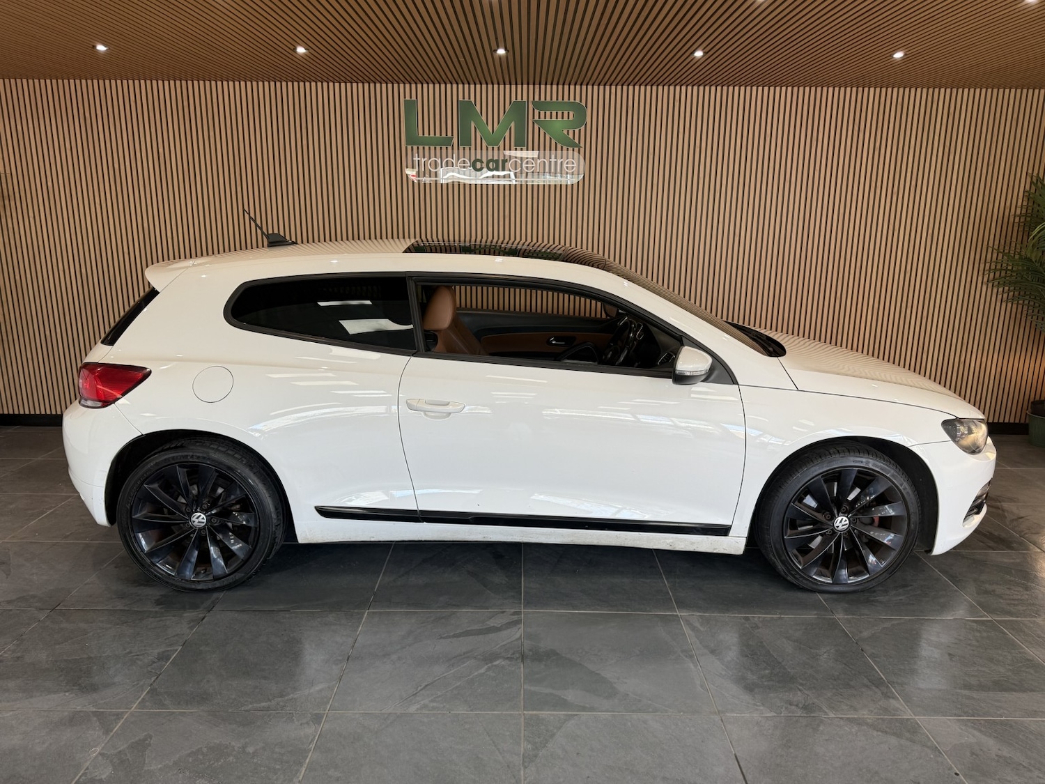 Used Volkswagen Scirocco 2009 for sale - 77749782: Photo 5