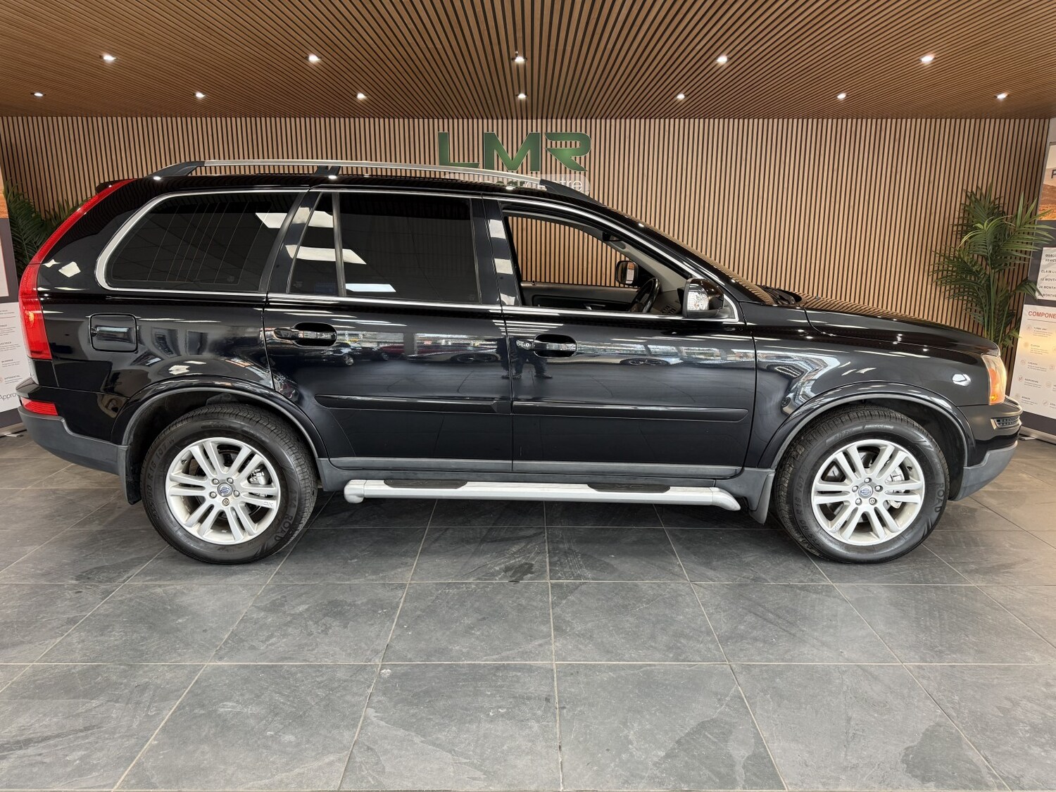 Used Volvo XC90 2010 for sale - 77584447: Photo 6