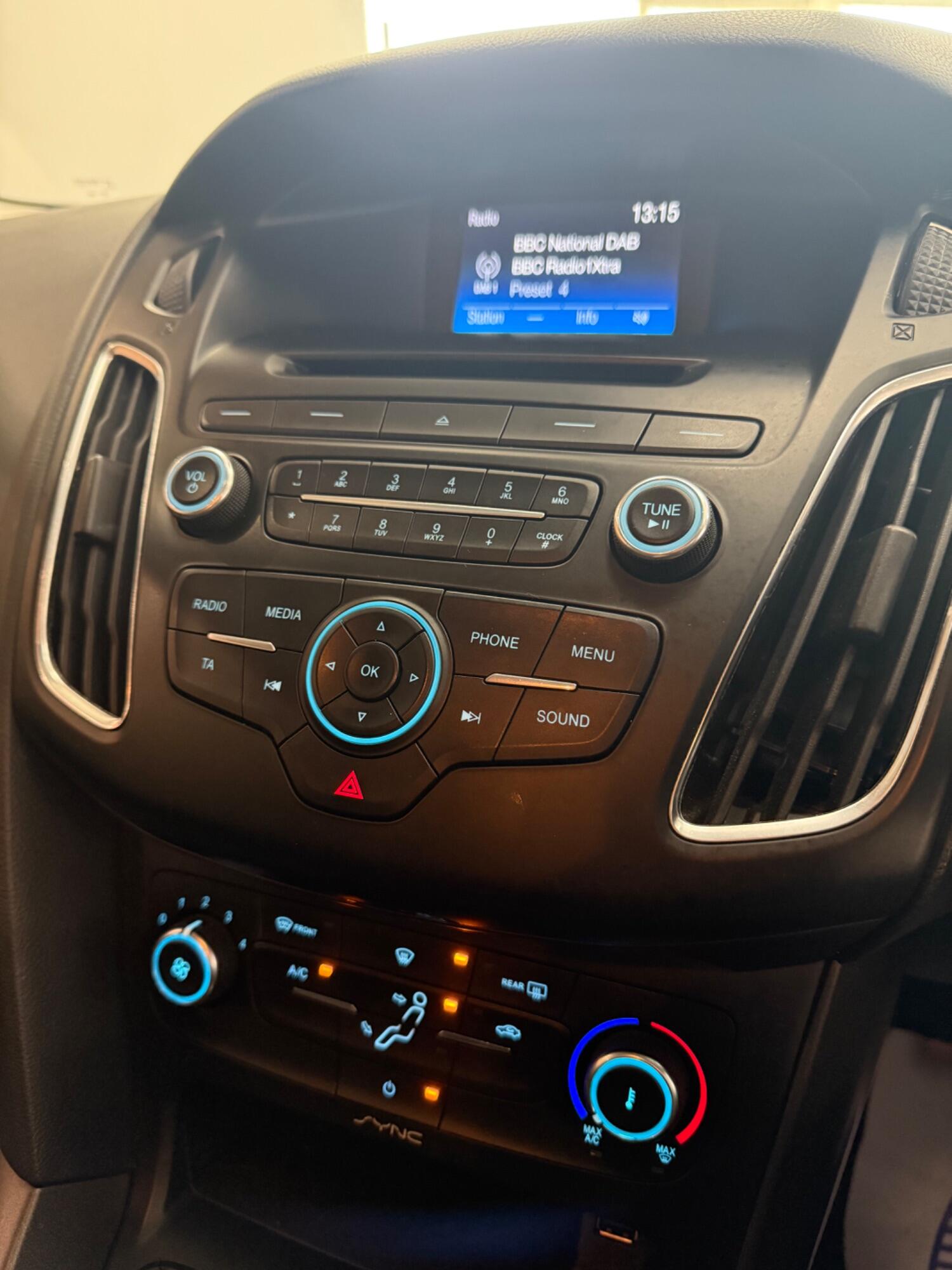 Used Ford Focus 2015 for sale - 77864892: Photo 16