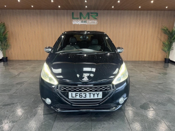 Used Peugeot 208 2013 for sale - 72761363: Photo 2
