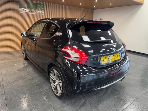 Used Peugeot 208 2013 for sale - 72761363: Photo 6