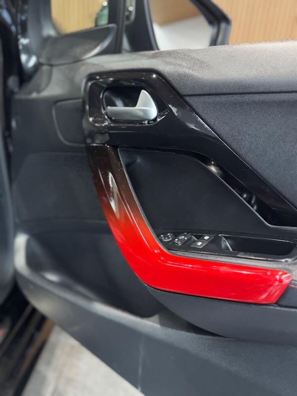 Used Peugeot 208 2013 for sale - 72761363: Photo 9