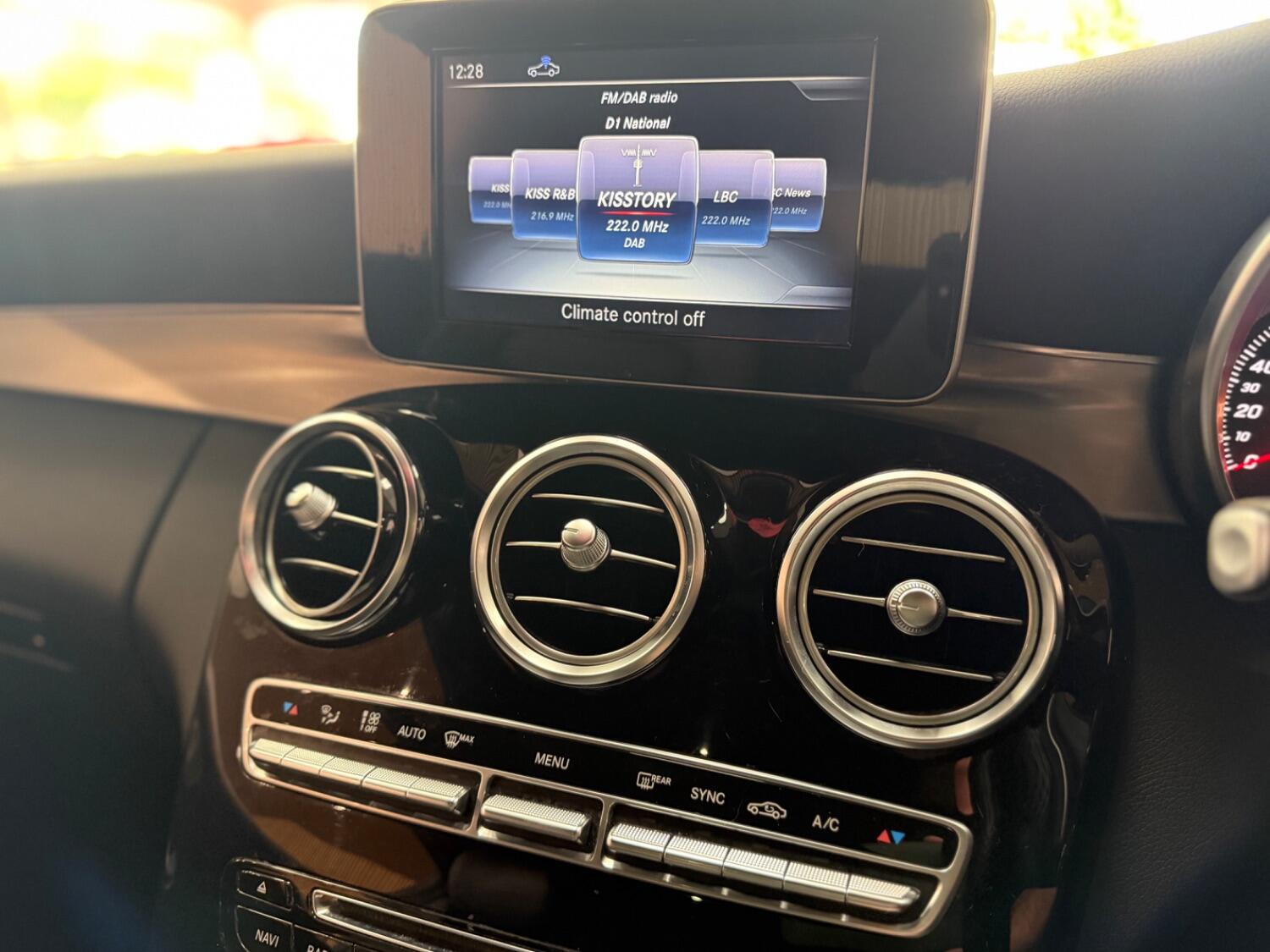 Used Mercedes-Benz C Class 2016 for sale - 76262960: Photo 19