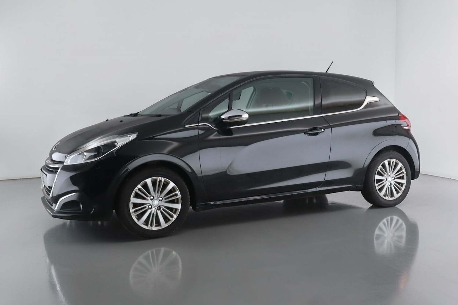 Used Peugeot 208 2016 for sale - 77729552: Photo 4