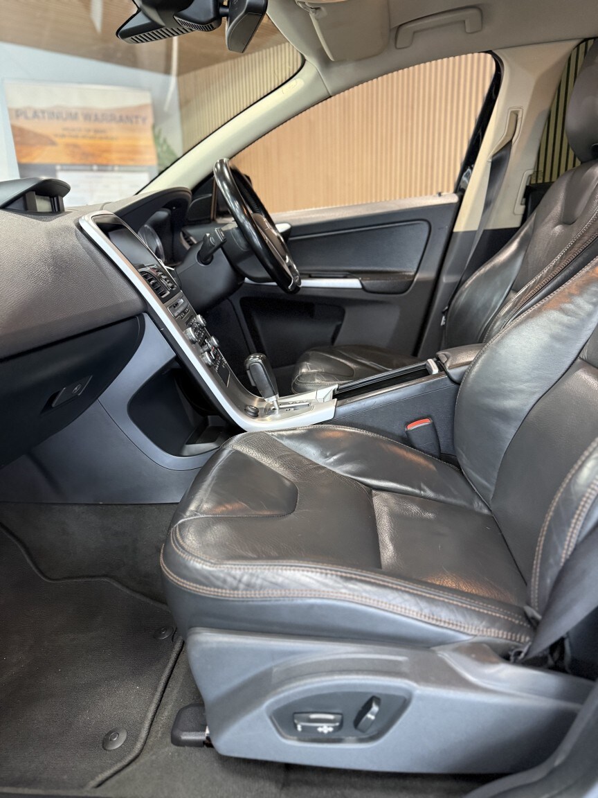 Used Volvo XC60 2010 for sale - 77548322: Photo 23