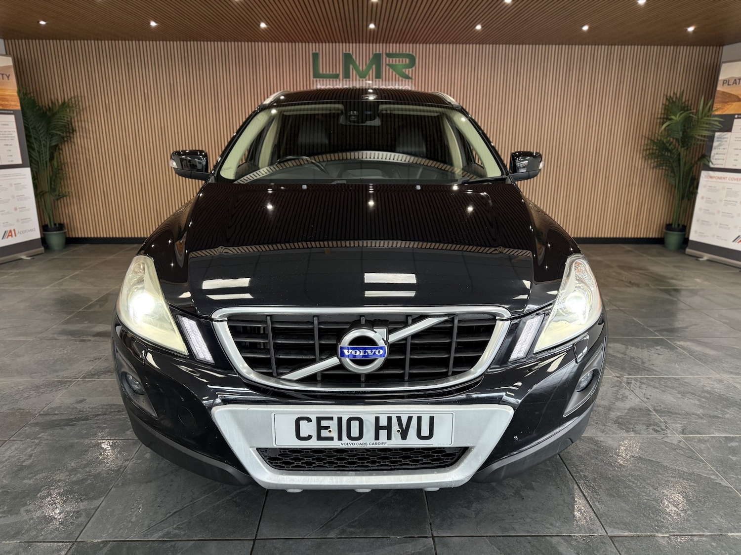 Used Volvo XC60 2010 for sale - 77548322: Photo 3