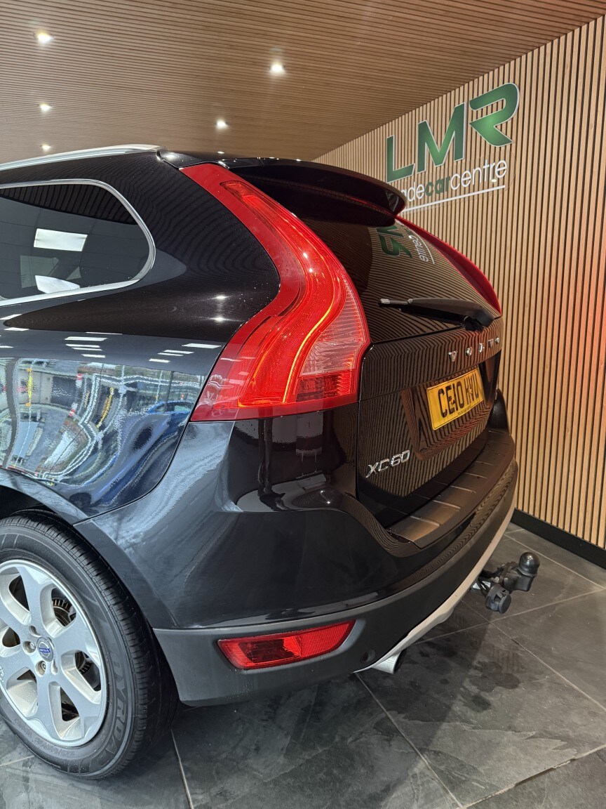 Used Volvo XC60 2010 for sale - 77548322: Photo 9