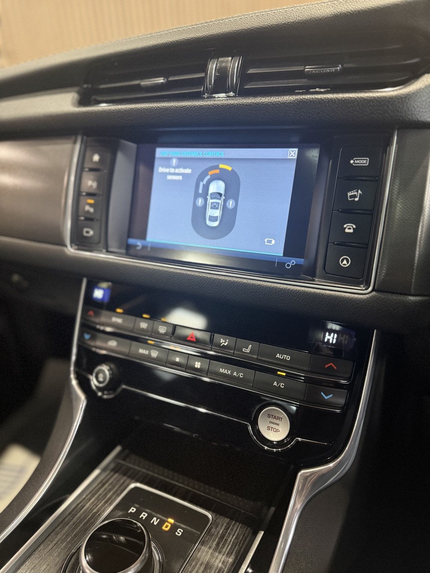 Used Jaguar XF 2016 for sale - 77643780: Photo 19