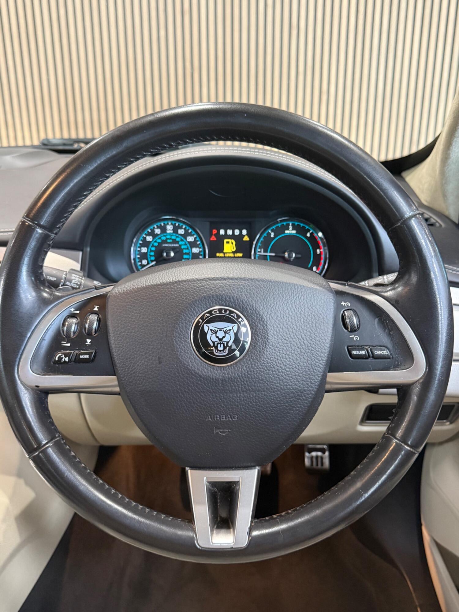 Used Jaguar XF 2014 for sale - 76769126: Photo 12