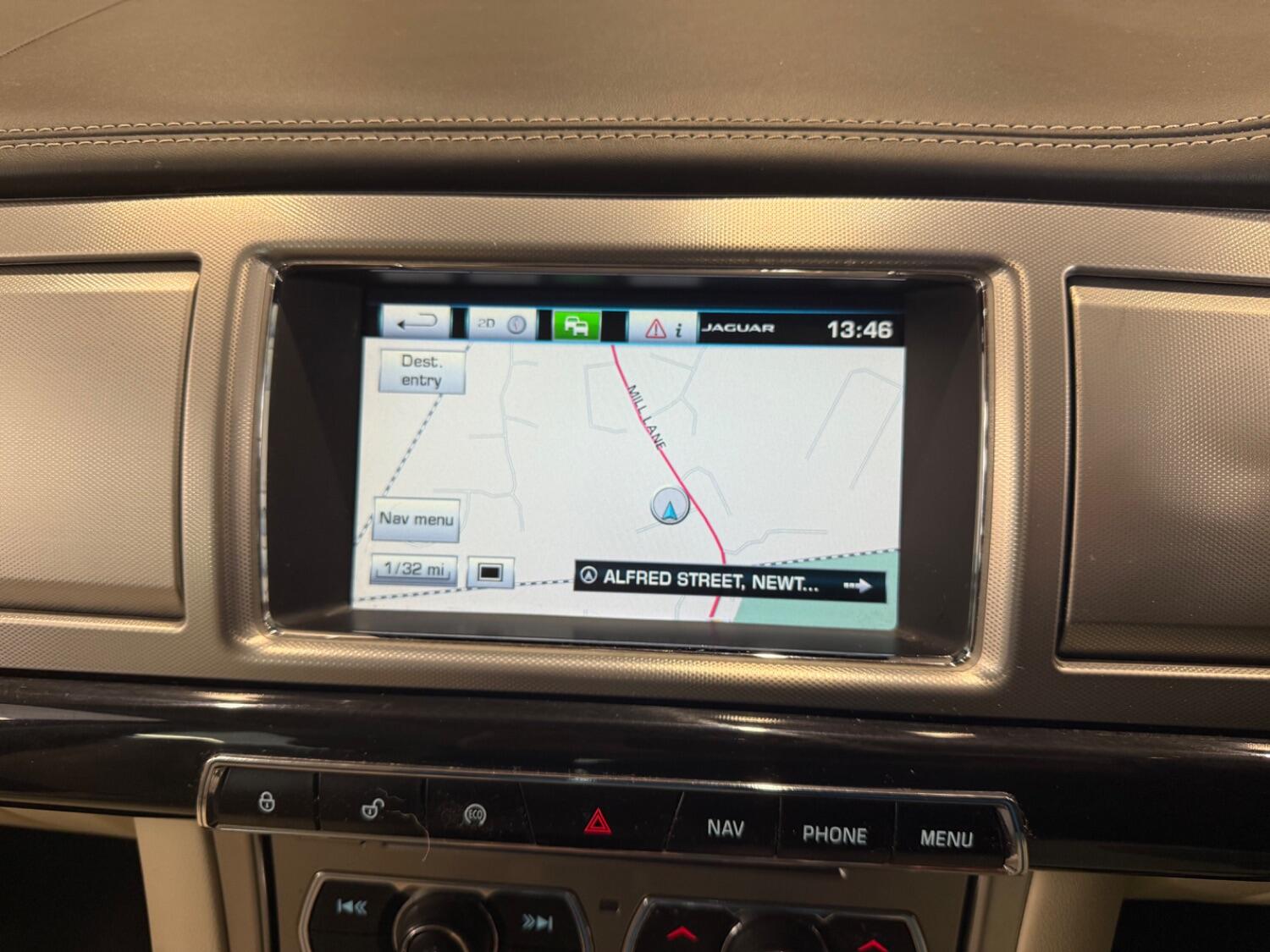 Used Jaguar XF 2014 for sale - 76769126: Photo 17