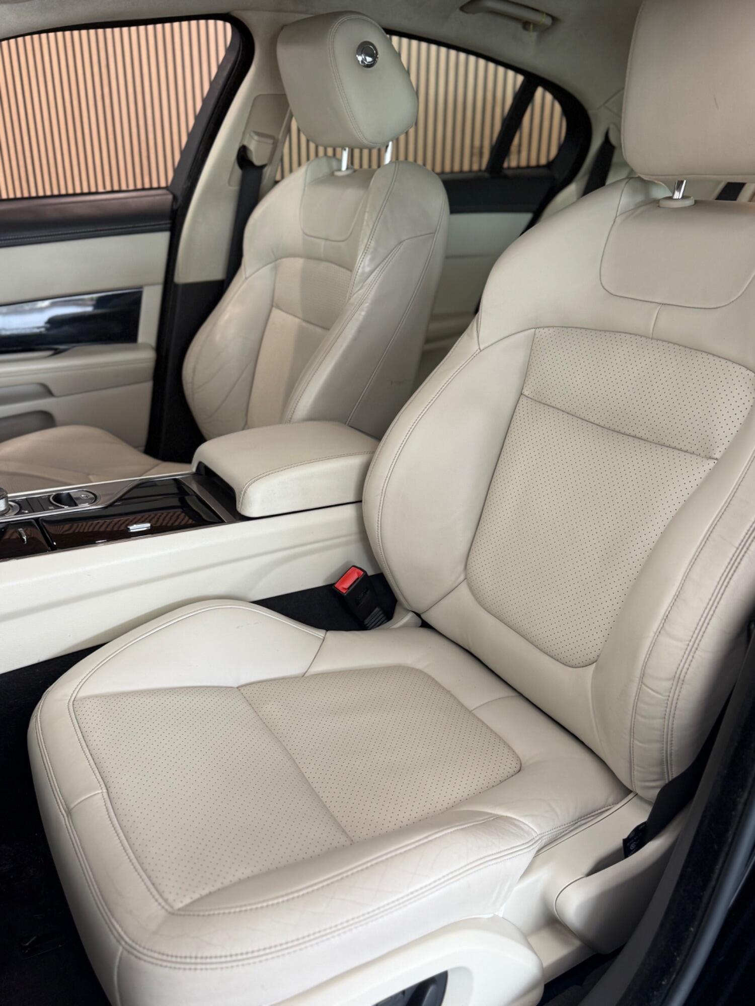 Used Jaguar XF 2014 for sale - 76769126: Photo 21