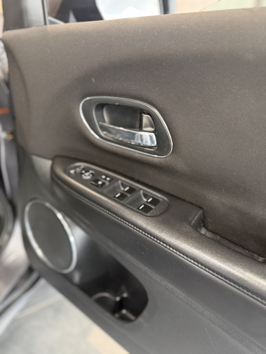 Used Honda HR-V 2017 for sale - 77721197: Photo 12