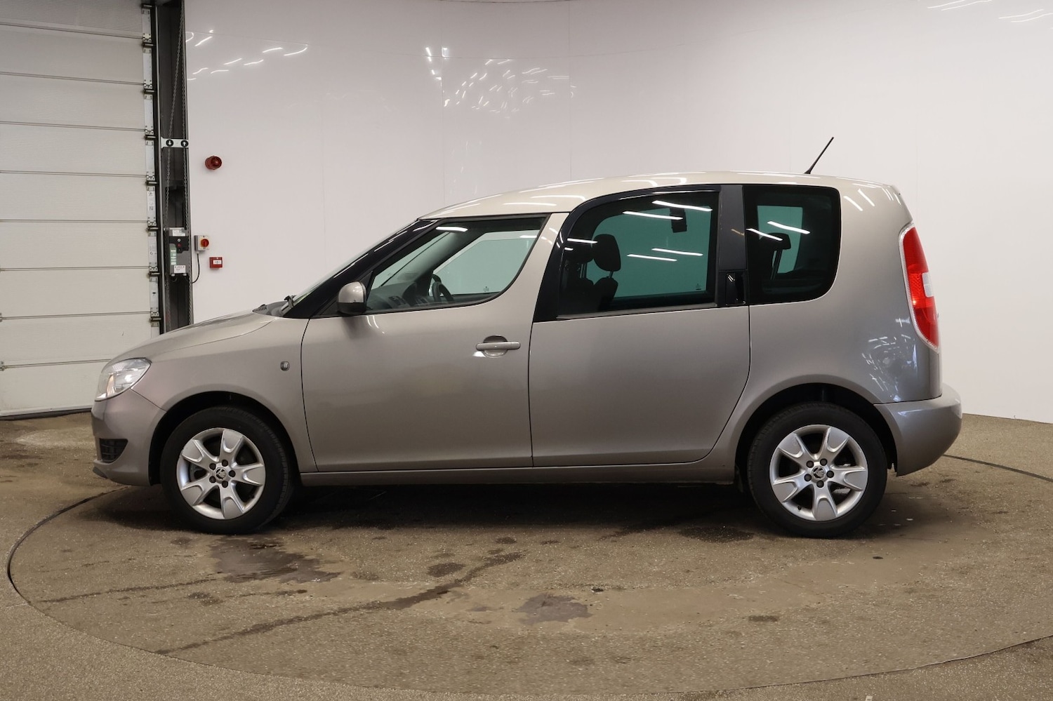 Used Skoda Roomster 2013 for sale - 78190616: Photo 8