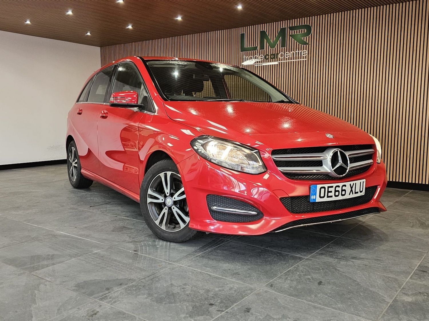 Used Mercedes-Benz B Class 2017 for sale - 76762175: Photo 10