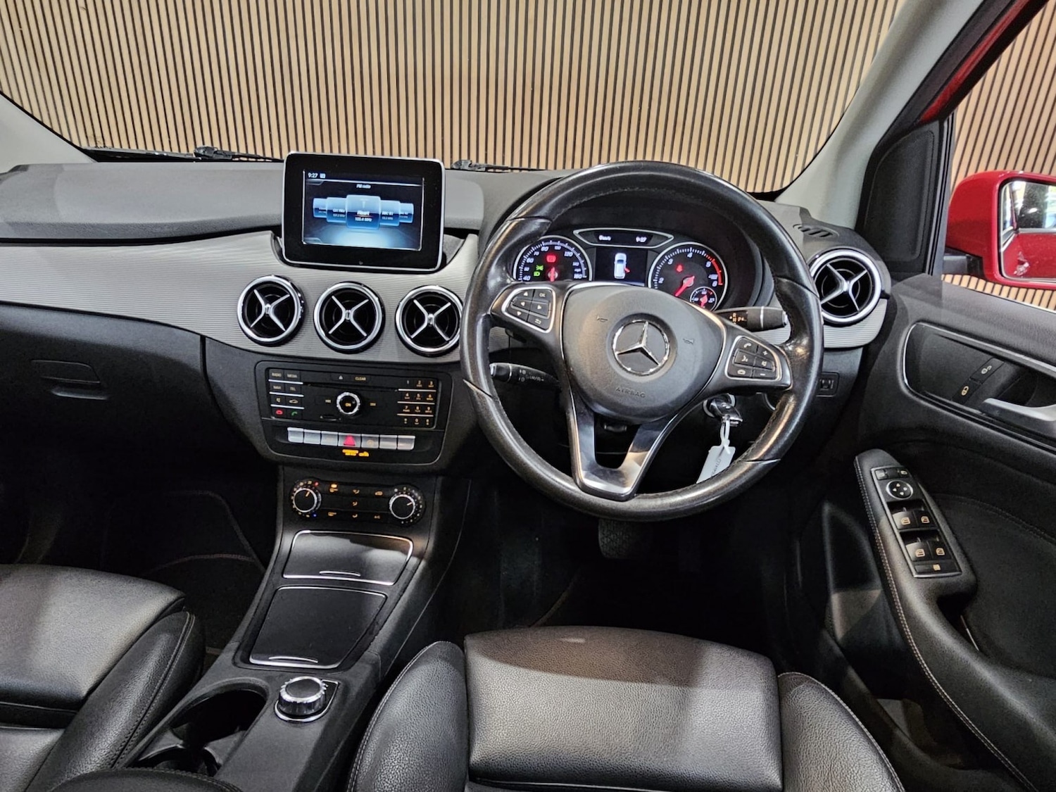 Used Mercedes-Benz B Class 2017 for sale - 76762175: Photo 35