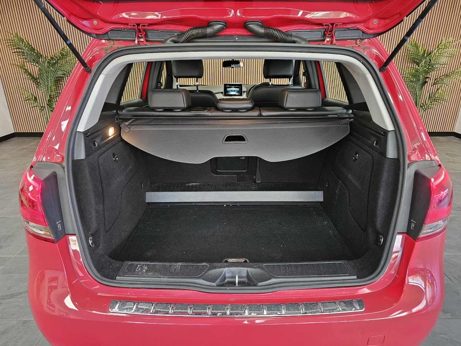 Used Mercedes-Benz B Class 2017 for sale - 76762175: Photo 40