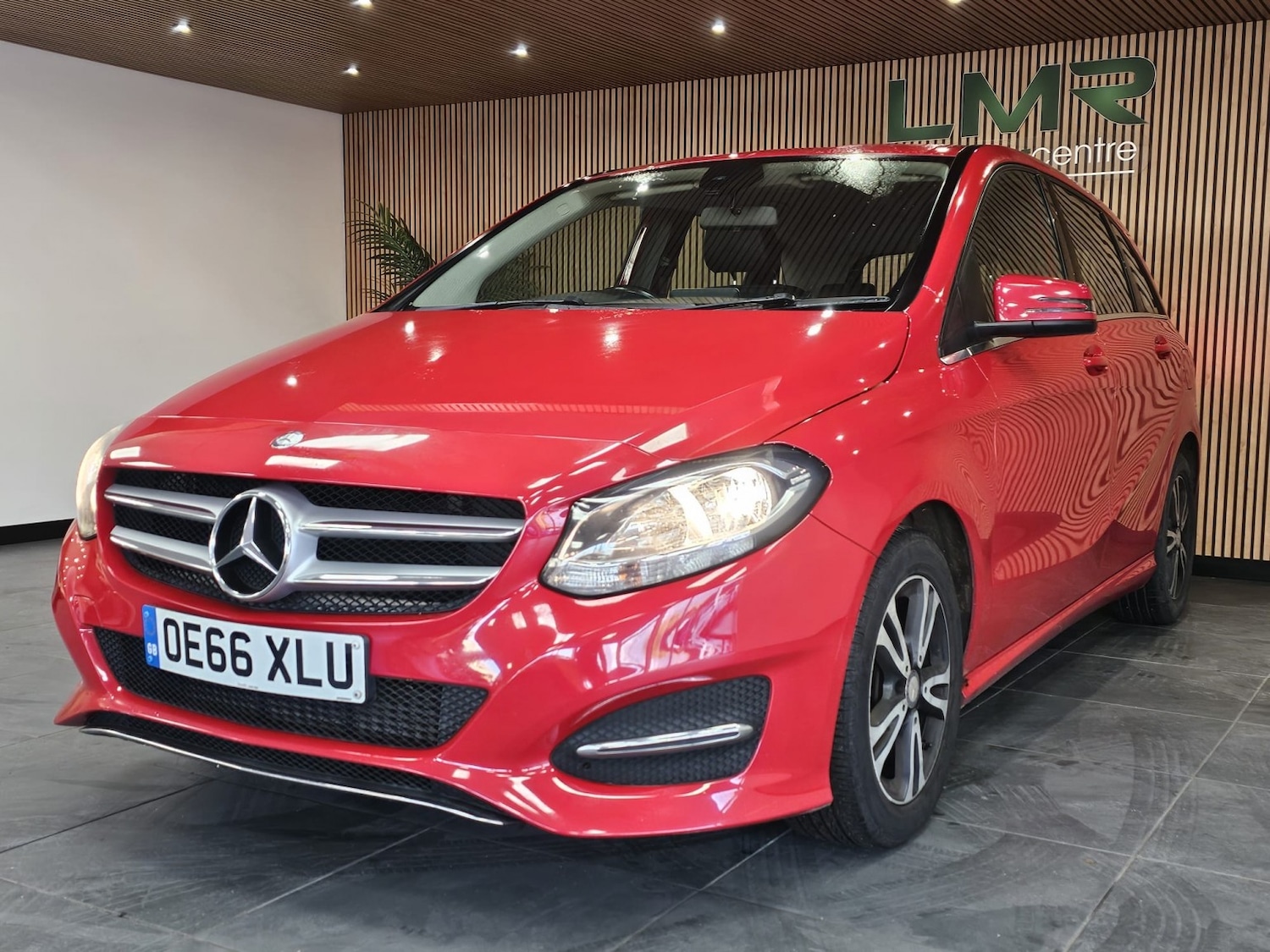 Used Mercedes-Benz B Class 2017 for sale - 76762175: Photo 6