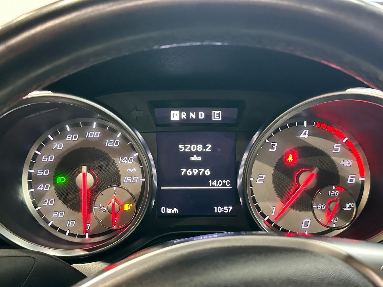 Used Mercedes-Benz SLK 2012 for sale - 77264344: Photo 18