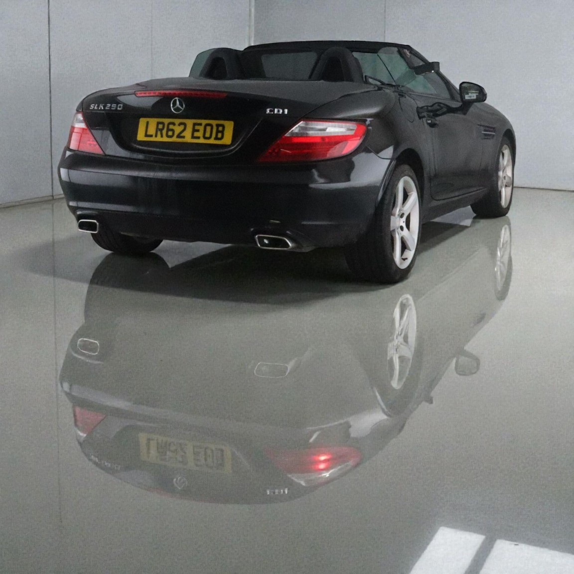 Used Mercedes-Benz SLK 2012 for sale - 77264344: Photo 9