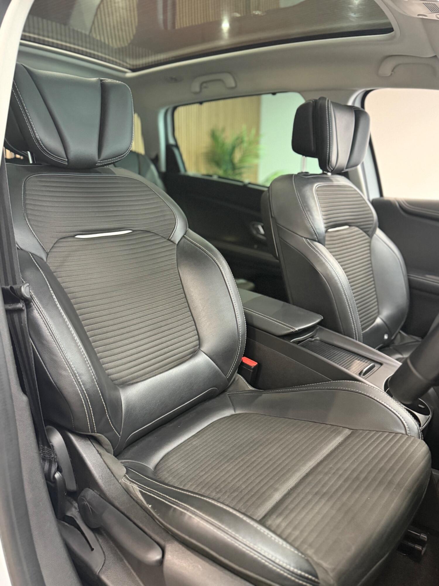 Used Renault Grand Scenic 2017 for sale - 76186681: Photo 14