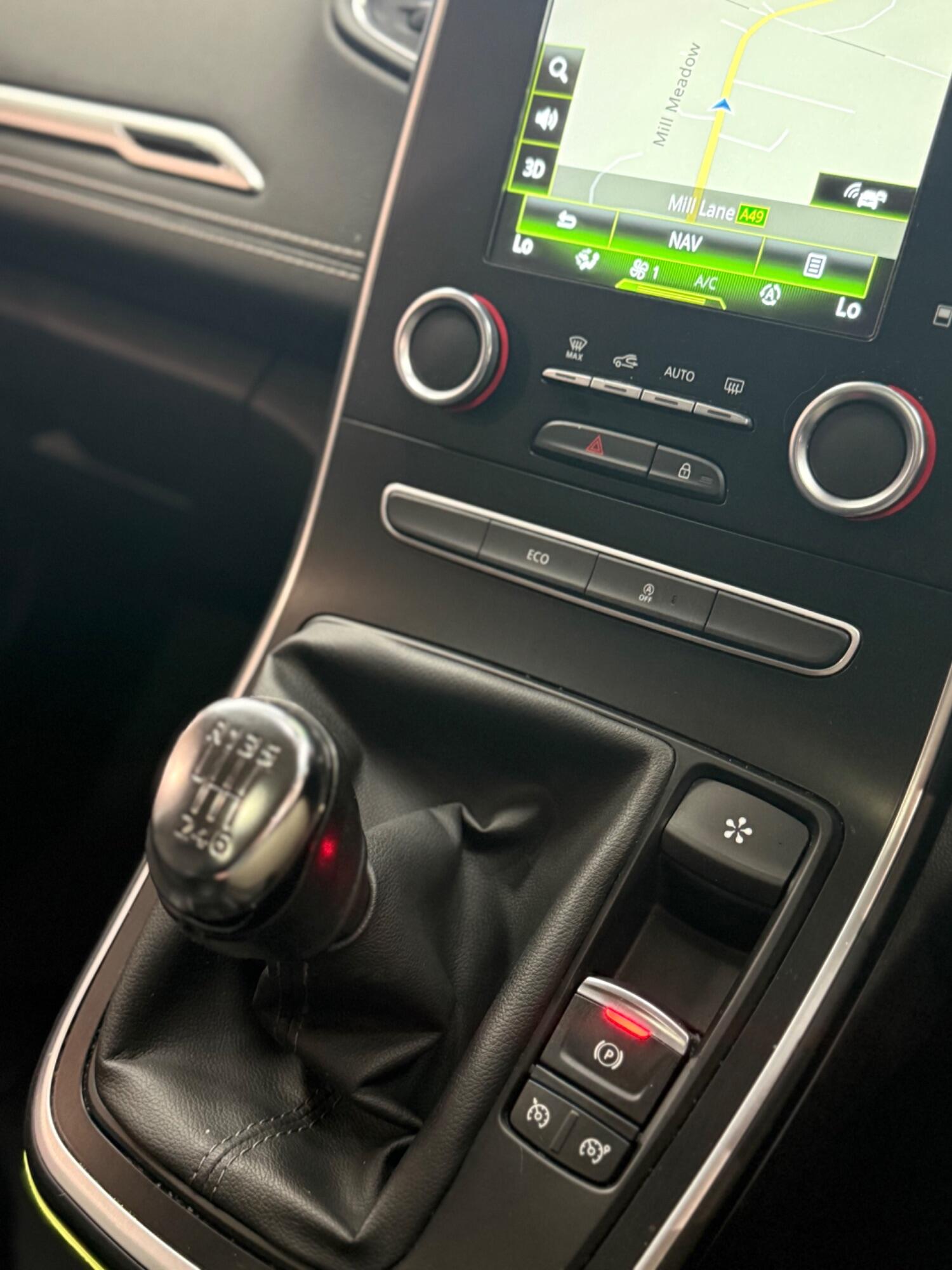 Used Renault Grand Scenic 2017 for sale - 76186681: Photo 22