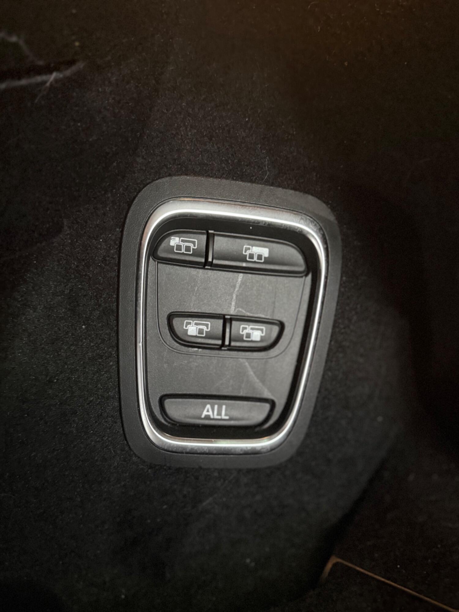 Used Renault Grand Scenic 2017 for sale - 76186681: Photo 31