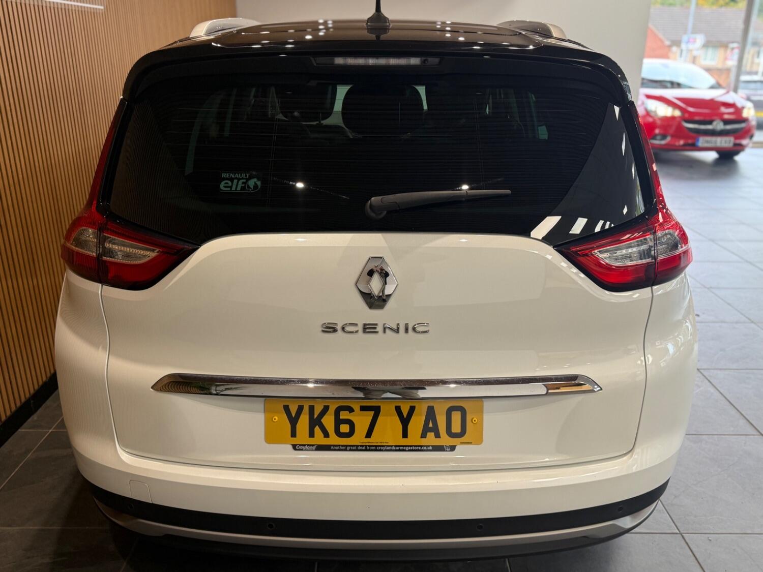 Used Renault Grand Scenic 2017 for sale - 76186681: Photo 7